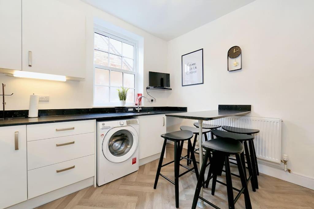 Apartment Host & - Broad Street Worcester